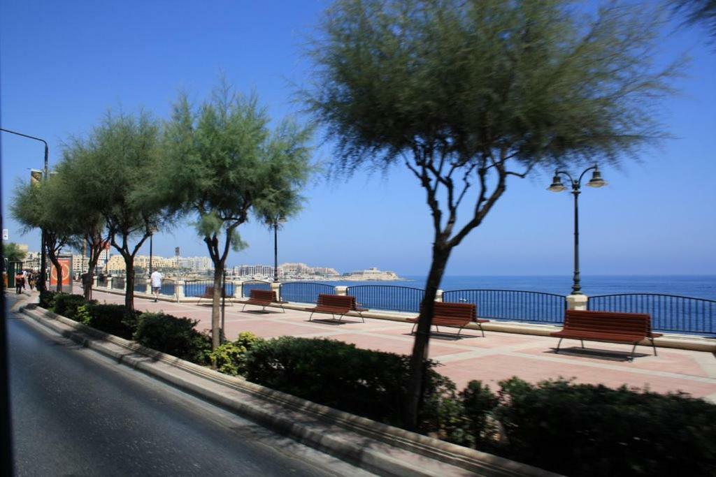 Stylish 3Br Apartment, Fantastic Location In Sliema Kültér fotó