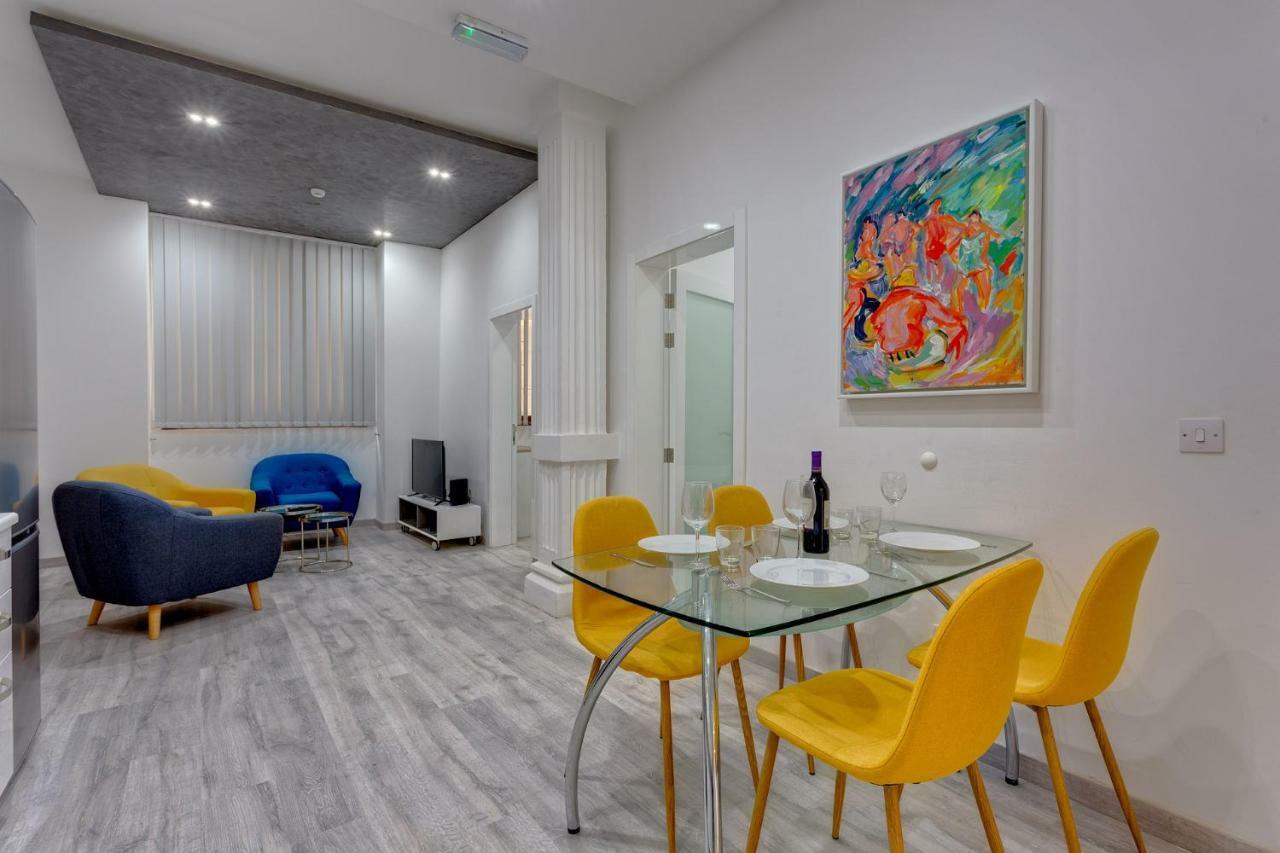Stylish 3Br Apartment, Fantastic Location In Sliema Kültér fotó